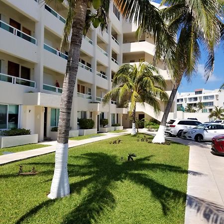 Ocean View Three Bedroom, Three Story Penthouse By The Beach Cancun Bagian luar foto