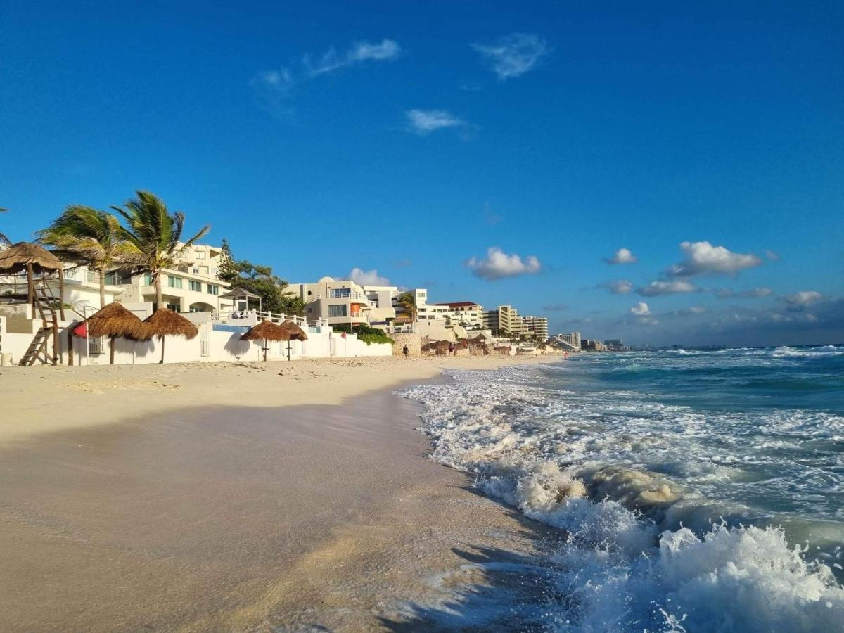 Ocean View Three Bedroom, Three Story Penthouse By The Beach Cancun Bagian luar foto