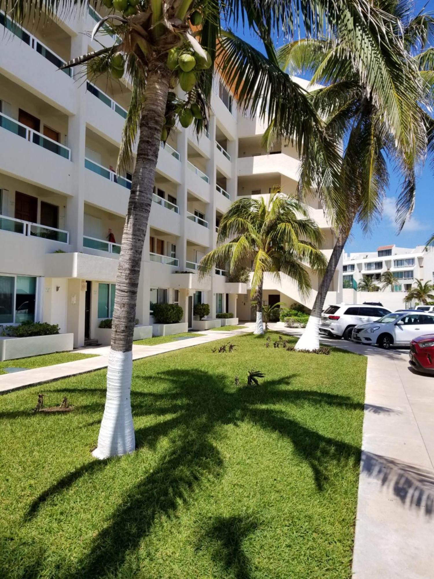 Ocean View Three Bedroom, Three Story Penthouse By The Beach Cancun Bagian luar foto