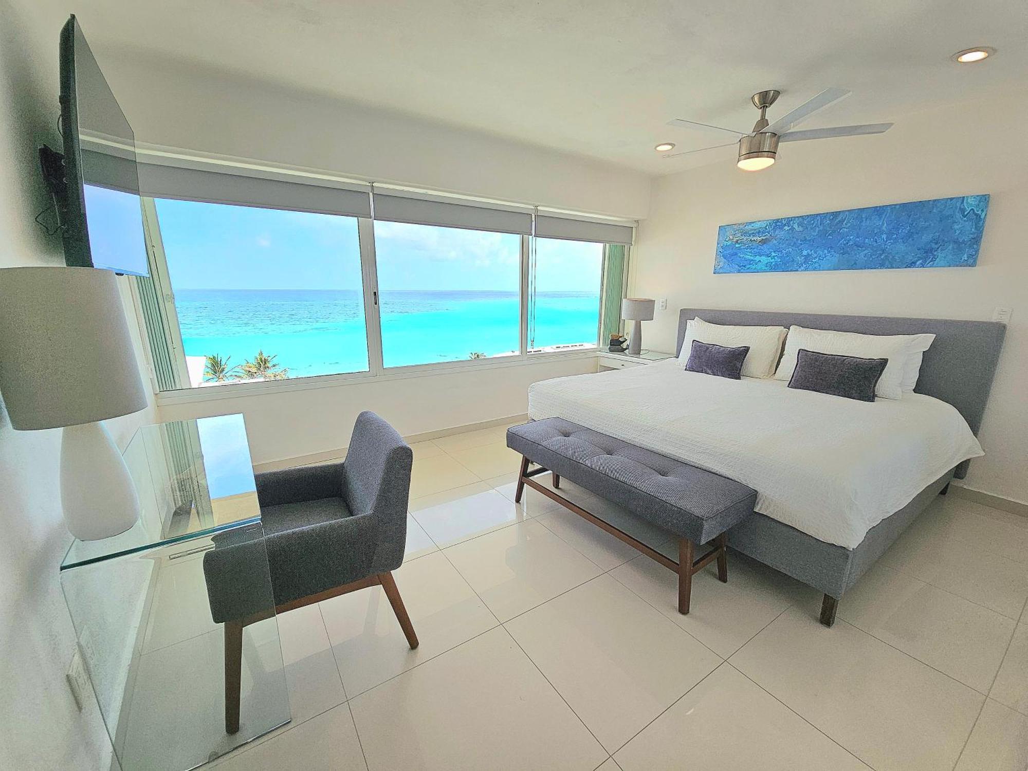 Ocean View Three Bedroom, Three Story Penthouse By The Beach Cancun Bagian luar foto